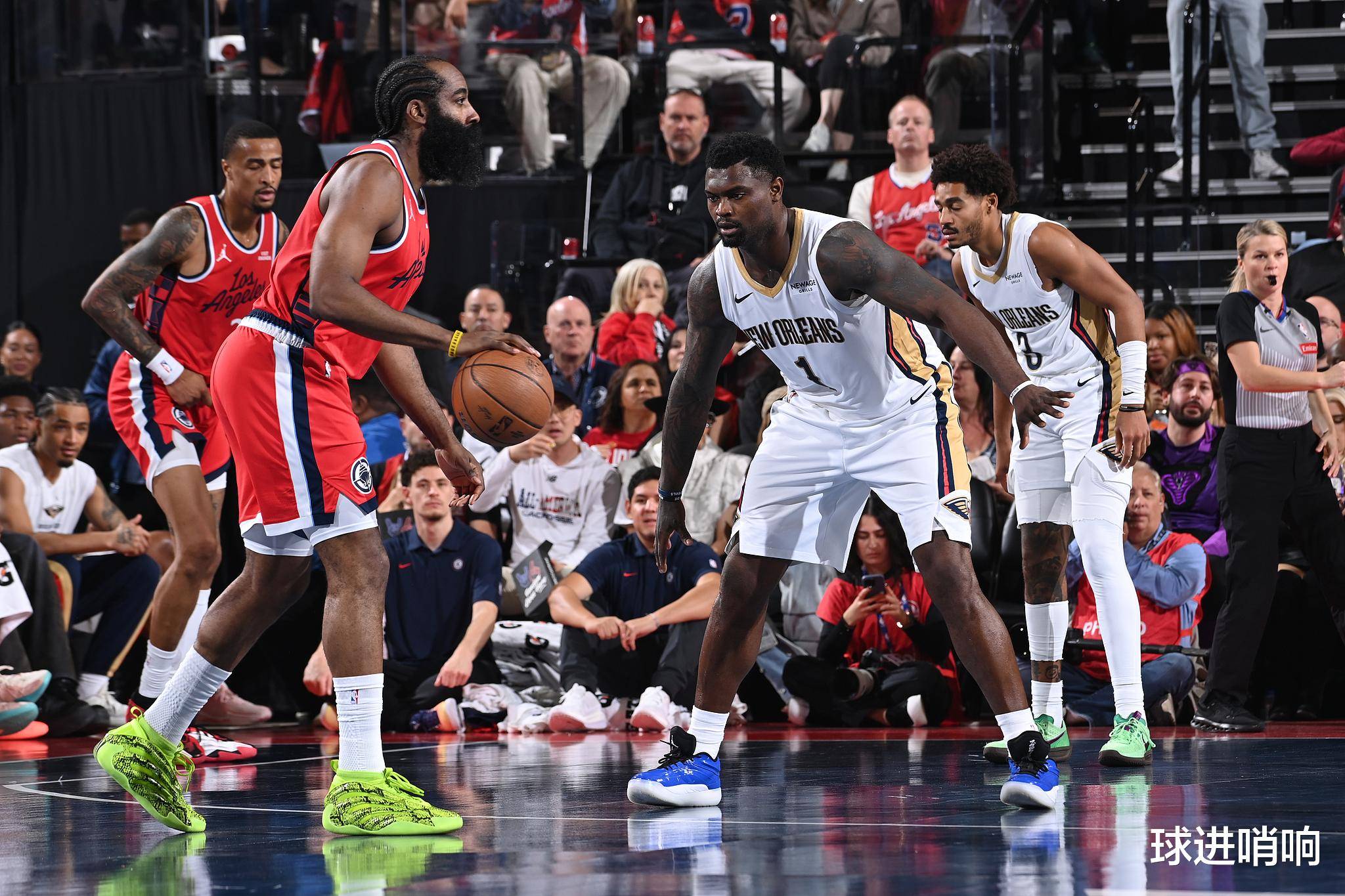 开云体育在线-76人轻取鹈鹕，哈登关键制胜