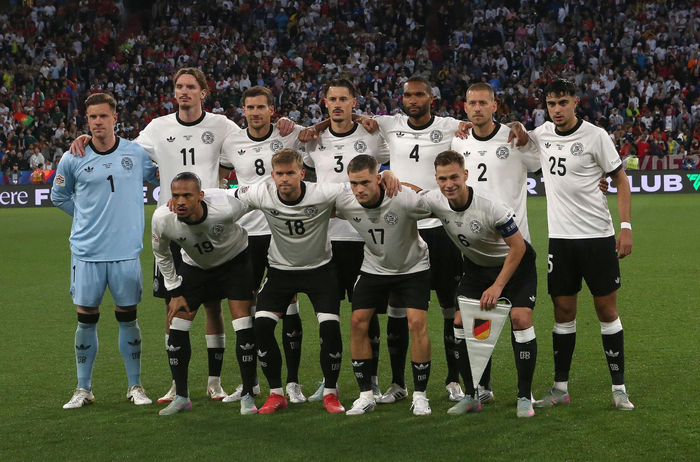 葡萄牙队碾压德国队，马龙统治全场