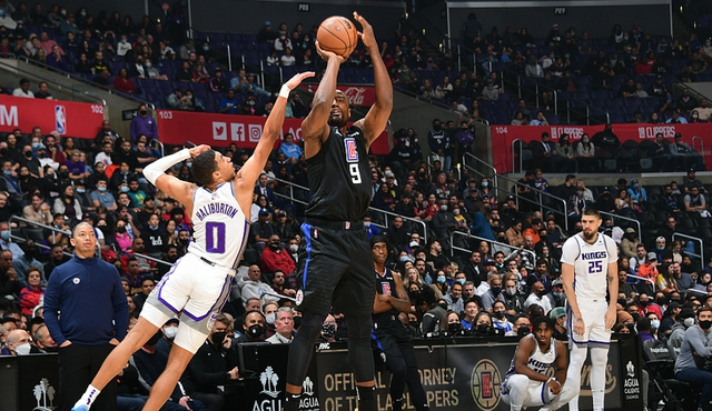 开云体育在线-魔术绝杀上海队，字母哥统治全场