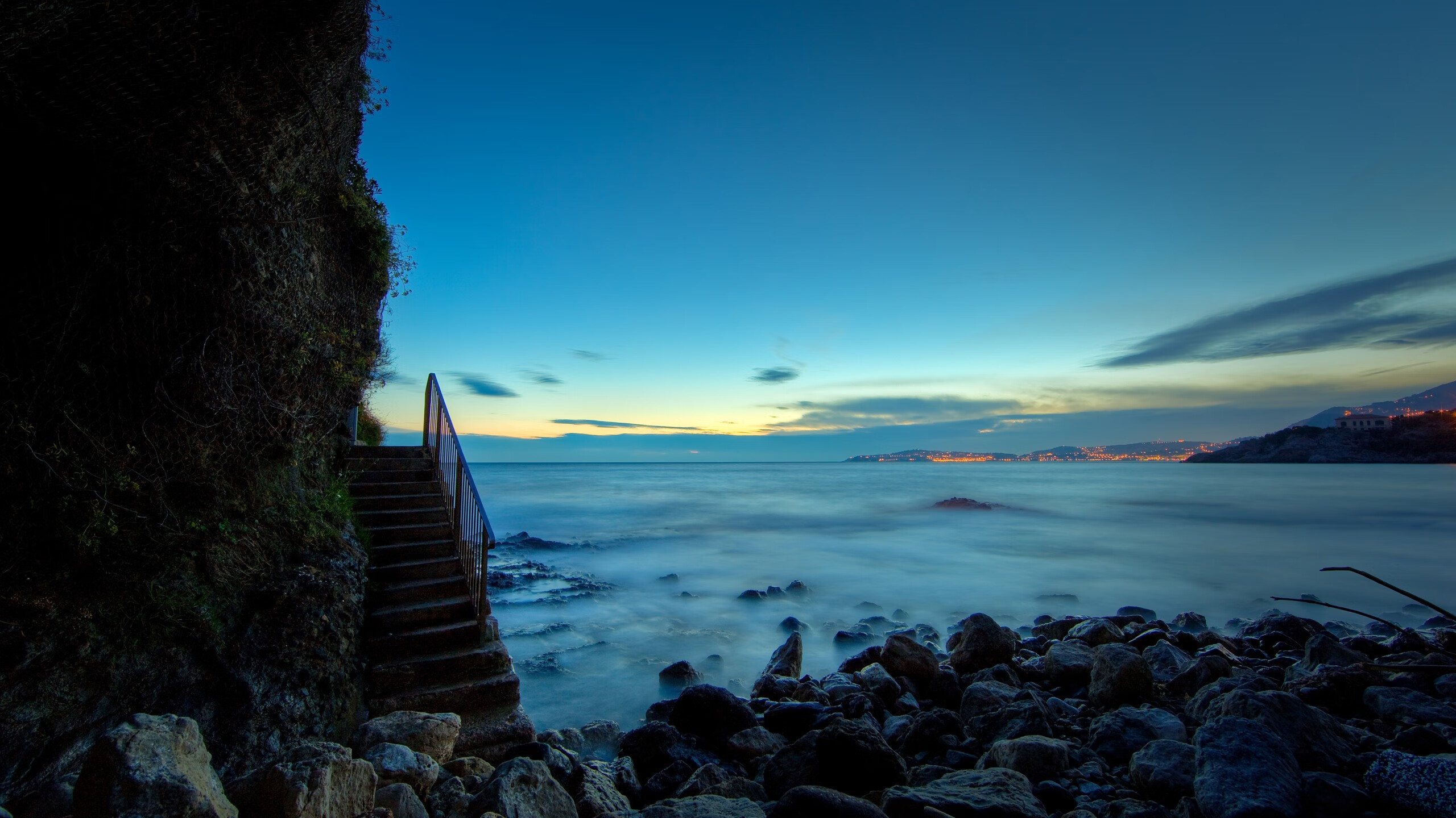 东方未亮西方亮，锡安连场献神迹