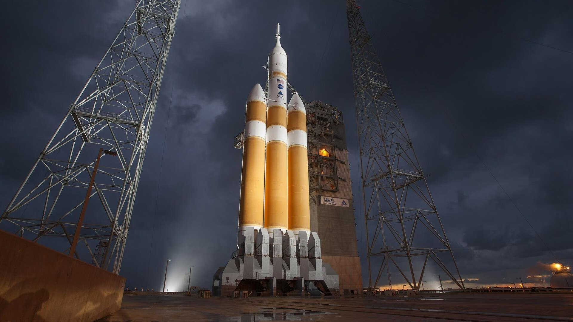 开云体育app-东决关键战之夜，霍勒迪用沉默的掌控力，为胜利谱写完美交响