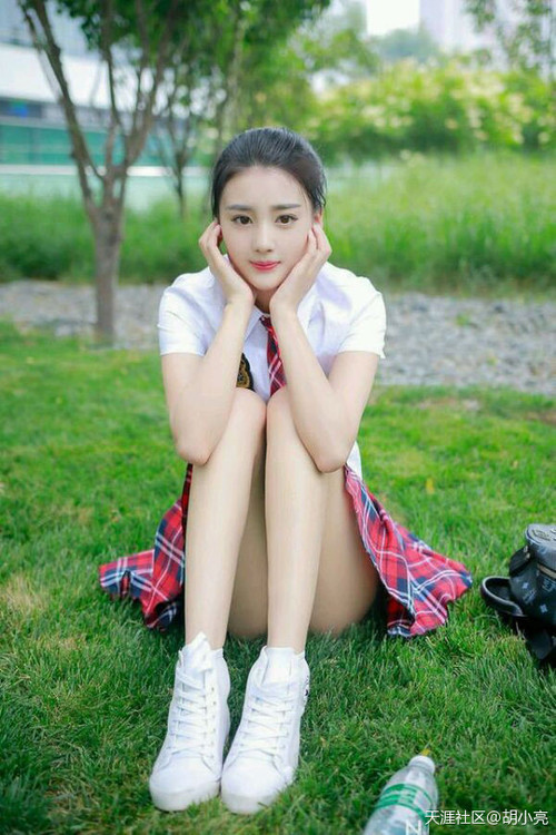 哈登导演三节打卡，湖人与老鹰的对决，在轰鸣中提前熄火